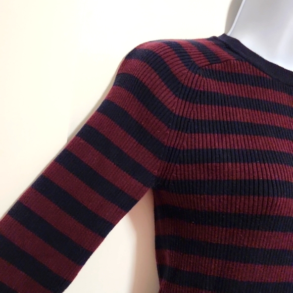 Burgundy Stripe Ribbed Knit Top - Picture 2 of 8
